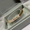 Bracciale rigido di design per donna con diamanti Placcato in oro 18 carati T0P riproduzioni ufficiali di qualità regalo in stile classico per la fidanzata 013