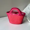 Micro Bolsa Designer Tropicalia Em Couro Marrom e Ráfia Bolsas de Praia Painéis de Tecido Trançado Ferragens Douradas Bolsas de mão Letras Bordadas Palha Bolsas artesanais