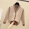 2023 Designer Cardigan Autumn feminino v suéteres de pescoço de mangas compridas suéter malha de algodão mulher casual casual casta