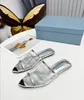 Slippare Designer Flat Sandals Female Luxury Designer Girl Slide Casual Flip-Flops Storlek 35-41 JJME