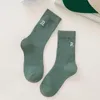 Chaussettes femme 1 paire automne et hiver femme R lettre brodée Tube coton tendance