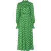 Sıradan Elbiseler Linda della 2023 Moda Tasarımcısı Kadınlar Yaz Modelleri Mizaç Yeşil V-Neck Bow Fener Sleeve Polka Dot Slim