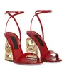 Moda letnie marki luksusowe patentowe skórzane sandały buty kobiety popowe obcasy złoty węglowy nagie czarne czerwone pompki gladiator sandalias but z pudełkiem 35-43 rozsiany