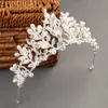 Tiaras handgjorda pärlkristallkrona brud brud hår smycken bröllop tiaras headpieces vit z0220