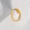Tasarımcı Tırnak Yüzüğü Kadın Lüks Tasarımcı Takı Çift Aşk Yüzük Paslanmaz Çelik Alaşım Altın Plakalı Proses Moda Aksesuarları Asla solmaz alerjik