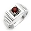 Pierścienie klastra 925 Srebrny pierścień mężczyźni Czerwony Garnet 5,5 mm Kryształowy naturalny kamień szlachetny Prezent urodzinowy Styczni Kamień R523RGN