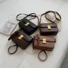 الأكياس المسائية Soild Color Women الكتف وحقائب اليد عالية الجودة PU ZIPPER VINTAGE CROSSBODY حقيبة الإناث محافظ مصممة مصممة بولسوس