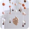 Rattles Mobiles Baby Beech Wood Leaves Mobile Silicone Pärlor ullboll för spädbarnsrum säng hängande dekor liten klocka sjuksköterskor 230220