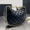 Hobo Clutch med Chain Half Moon Shoulder Bag France Luxury Brand C Lambskin Leather Quilted Mini Designer Women Crossbody Handbag Lady Chains Strap Evening Bags