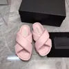 2023 Designer Luksusowy czysty kolor chleba skórzane kapcie modne czarne białe różowe slajdy plażowe sandały płaskie klapki slajdowe sandały sandały seksowne sandały buty