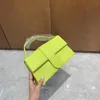 Borsa a mano Borse sotto le ascelle Borse a spalla 2023 Designer di lusso Moda Borse a tracolla Donne di qualità Borsa con patta a filo Pochette Borse a tracolla Portafogli opere d'arte