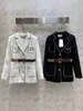 مصمم 2023 Fashion Women Blazers Single Breadged Coats Jackets Pocket Long Suit Coat with Letter Belt Lady Lady Lade Sleeve Jacket Outwear CVNQ
