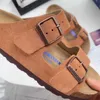 Designer BirkinStock Flippers Todos os sapatos de couro de vaca Bucken Primavera e verão 2023 Sandálias planas de cortiça de couro