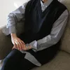 Жилетные жилеты мужские жилеты Мужчины V-образные вырезы свободные повседневную дикую уличную одежду Свитеры Корейскую модную пару вязаная пуловая одежда