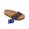 Designer Birkinstock tofflor tofflor Kvinnor Summer Bucken Leather slip-on Sandaler med kork sulor strandskor avslappnade sandaler