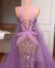 Robes de bal sirène violettes sans manches col en V dentelle licou appliques creux sexy paillettes brillantes perlées longueur de plancher robes de soirée de célébrités, plus la taille sur mesure