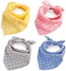 Hondenkleding 4 stuks Pet Bandanas Plaid Dots Stijl Katoen Wasbare sjaal SCAME SCHOWTIES Kraag vierkante slabbetje voor puppy's kittens