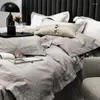 Set di biancheria da letto 4 pezzi Set copripiumino geometrico ricamato con chiusura a cerniera Lenzuolo in cotone egiziano 800TC 2 federe