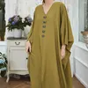 Etnisk klädklapp Löst islamisk Abaya för kvinnor Dubai 2023 Eid Mubarak Kaftan Turkiet Diamonds V Neck Middle East Muslim Long Dress