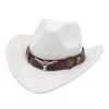 2023 Top Hat Men Western Cowboy Hat Head Excesssories Felt Cap على الطراز العرقي فيدورا قبعات النساء عتيقة الحزب Panama Cap بالجملة