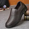 Kleding schoenen heren echte lederen schoenen 3846 hoofd zachte antislip rubberen loafers casual plus fluwelen herfst winter luxe 230220