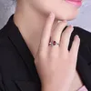 Cluster Anneaux rétro Femmes 925 Bijoux en argent Engagement de mariage promesse Ovale Shape Red Zircon Gemstone Open Dinger Ring