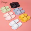 Slippers 2023 Slippers de banheiro para homens homens Eva desliza de 3 cm de espessura plataforma de chinelos de espessura grossa grossa de sola interna anti -ladies sapatos de banho z0220