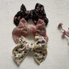 Hårtillbehör 3st/Set Bow Clips For Girls Corduroy Hairpins Baby Headband Floral Print Born pannband Vintage Props Kids