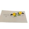 バックイヤリング韓国気質黄色い花の花びらのクリップピアスなしビンテージの小さな真珠は女性のために