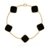 Luxury Classic Van Clover Bracelet Designer Jewelry 4/four Jewlery Designer for Women Love Charm 18k Gold Deluxe Gift Christmas WEGA