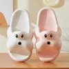 Slippers Novetly Puppy Women Slippers Sandálias Nonfuladas Banheiro Indoor Casais Slides Moda Sapatos de Lazer