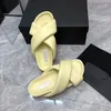 2023 Designer Luxury Pure Color Breads Leather Slippers Fashion Womens Black White Pink Slides Beach Sandal Flat Flip Flops Slide Ladies Sandaler Sexig Sandaler Shoe