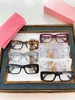 Monture de lunettes pour femmes, lentille transparente, hommes, gaz solaires, Style à la mode, protège les yeux UV400 avec étui 03S