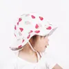 Chapéus 2023 Primavera e verão Bacia infantil Hat Strawberry Print Baby Sun Protection Crianças pescadores