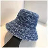 여성 디자이너 데님 버킷 패션 여름 남자 태양 모자 야외 야구 모자 남성 여자 비니를위한 클래식 넓은 브림 모자