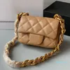 Bolsas francesas femininas clássicas com aba quadrada, pele de cordeiro acolchoada, couro genuíno, corrente grossa, ombro, ao ar livre, luxuosa, bolsas de grife, 17 cm