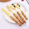 Conjuntos de talheres Conjunto de talheres de bambu 8/16 / 24pcs Aço inoxidável Talheres de ouro LNIFE Garfo Colher Máquina de lavar louça Seguro Talheres Dinnerware238e