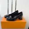 Sandale de qualité supérieure Femme Femme Espadrille Luxury Ribbon Platform Summer en cuir authentique Nouveau charmant cale High Heel Sliders Designer 0218