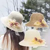 Berretti Cappello da sole da donna estivo Berretto da pescatore Pizzo beige Bowknot Fiori Nastro Flat Top Cappellini da spiaggia di paglia PanamaBerets Pros22