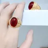 Anelli a grappolo in acciaio inossidabile moda classica Bague anello da sposa amore per donne uomini amanti dell'oro gioielli pietra rossa