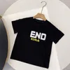 キッズファッション夏トップスデザイナー赤ちゃん男の子服半袖トップユニセックス Tシャツ子供シャツ親子服