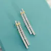 Lüks Dangle Chandelier Küpeler Marka Tasarımcısı S925 STERLING Gümüş İki Çizgi Kare Kristal Zincir Cazibe Damla Küpeler Kadın Mücevherleri Kutu ile