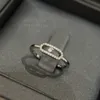 Messiika Przenieś pierścienie Uno dla kobiet projektantki Diamentowa biżuteria srebrna złoto platowane 18 -karne klasyczne reprodukcje nigdy nie zanikają znakomity prezent 010