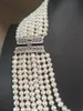 Chaînes nouées à la main 8 rangées véritables 5-6mm collier de perles d'eau douce blanches bijoux de mode faits à la main