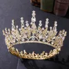 Tiaras brud Royal Pink Crystal Queen King Tiaras Baroque Round Crowns Big Rhinestone Pageant Diadem pannband Bröllop hårtillbehör Z0220