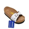 Designer Birkinstock tofflor tofflor Kvinnor Summer Bucken Leather slip-on Sandaler med kork sulor strandskor avslappnade sandaler