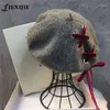 Boinas de moda para mujer, boina con correas de lana, gorros de terciopelo de invierno, correa cruzada para mujer, gorro de pintor cálido a juego para mujer, gorro femenino 1