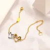 Placcato in oro 18 carati Designer di marca di lusso Cuore Lettera Pendenti Collane Orecchini a bottone Bracciale Collana girocollo in acciaio inossidabile Accessori per gioielli a catena