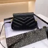 حقيبة كتف Luxurys Designers Y جودة عالية حقائب اليد 2023 حريمي Crossbody محافظ للسيدات مطبوعة موضة مخلب كلاسيكي سلسلة حقائب ساعي البريد مع شعار