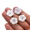 Charms naturais de água doce Shell Flor Shape Jóias criativas de moda para homem Colar de colar de mulheres Pulseira DIY